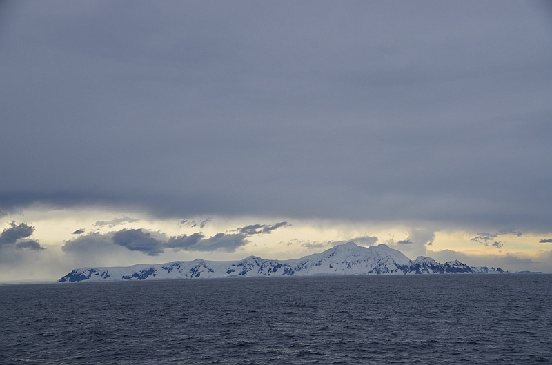 025_Antarctica_Peninsula_Gerlache_Strait.JPG