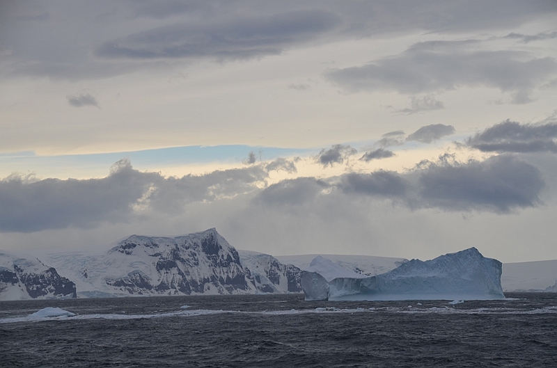 032_Antarctica_Peninsula_Gerlache_Strait.JPG