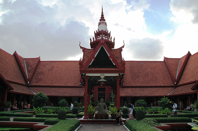 129_Cambodia_Phnom_Penh_National_Museum.JPG