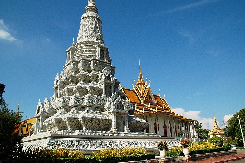 137_Cambodia_Phnom_Penh_Silver_Pagoda.JPG