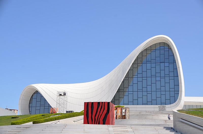 136_Azerbaijan_Baku_The_Heydar_Aliyev_Cultural_Center.JPG