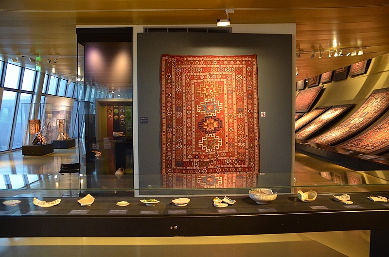 183_Azerbaijan_Baku_Carpet_Museum.JPG