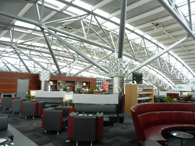 169_Hamburg_Airport_Lounge.JPG