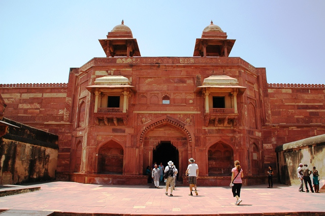 204_India_Fatehpur_Sikri.JPG