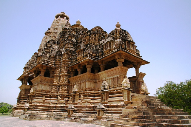 463_India_Khajuraho_Western_Temples.JPG