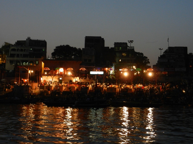 519_India_Varanasi.JPG - 