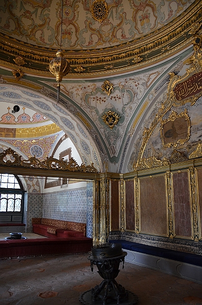 170_Istanbul_Topkapi_Palace.JPG