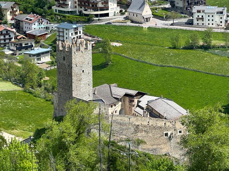 031_Italien_Suedtirol_Vinschgau_Fuerstenburg.JPG