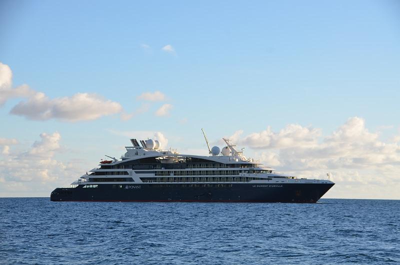 079_Ponant_Le_Dumont_d_Urville.JPG