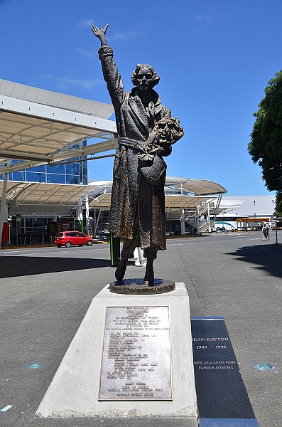 143_New_Zealand_Novotel_Airport.JPG