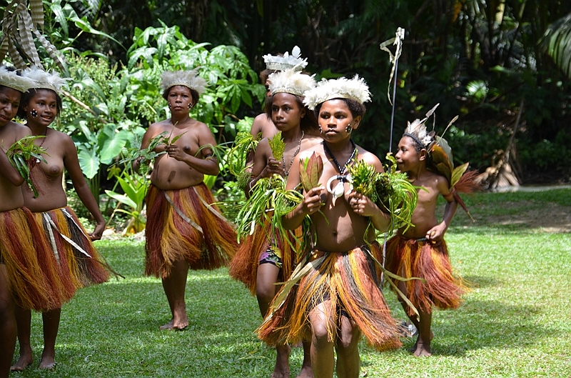 029_Papua_New_Guinea_Alotau.JPG