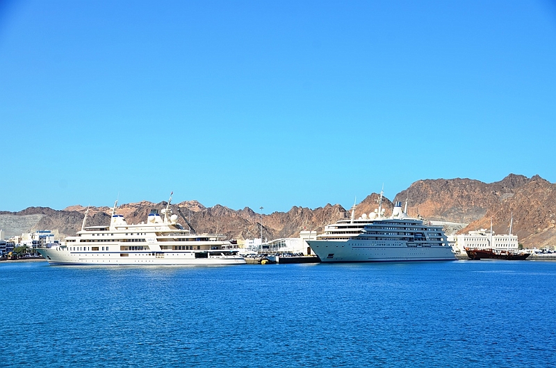 293_Oman_Muscat_Mutrah_Harbor.JPG