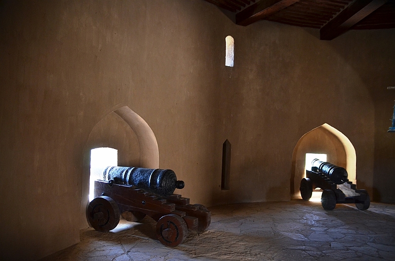 376_Oman_Rustaq_Fort.JPG