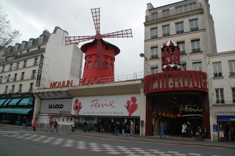 37_Paris_Moulin_Rouge.JPG