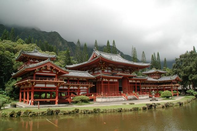 108_USA_Hawaii_Oahu_Valley_of_the_Temples_Byodo_In.JPG