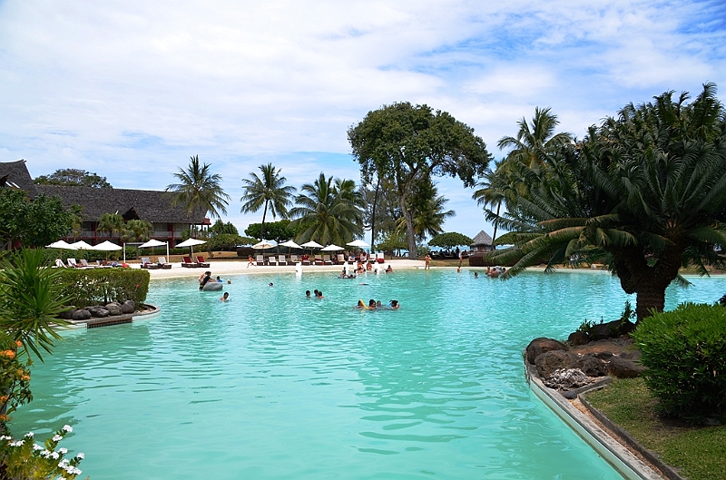 015_Tahiti_Ia_Ora_Beach_Resort.JPG