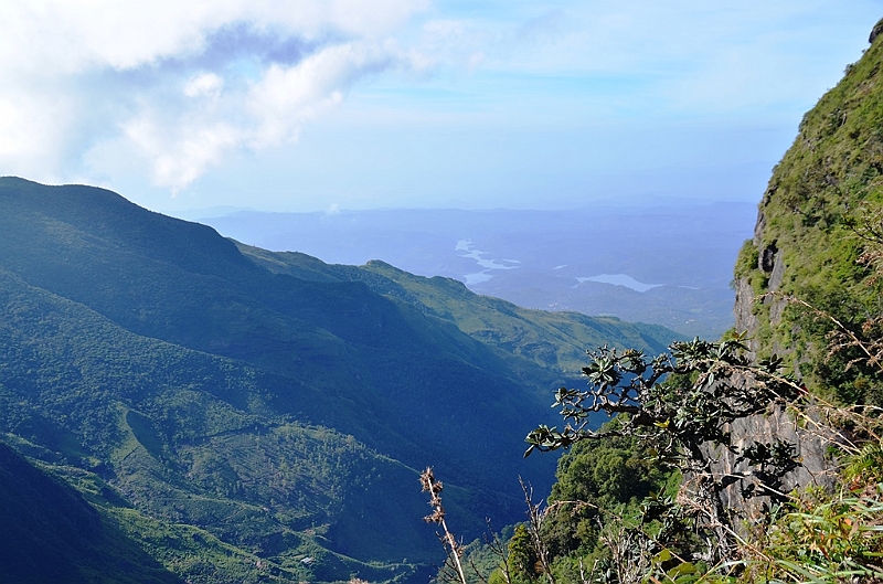 396_Sri_Lanka_Horton_Plains_NP_Worlds_End.JPG